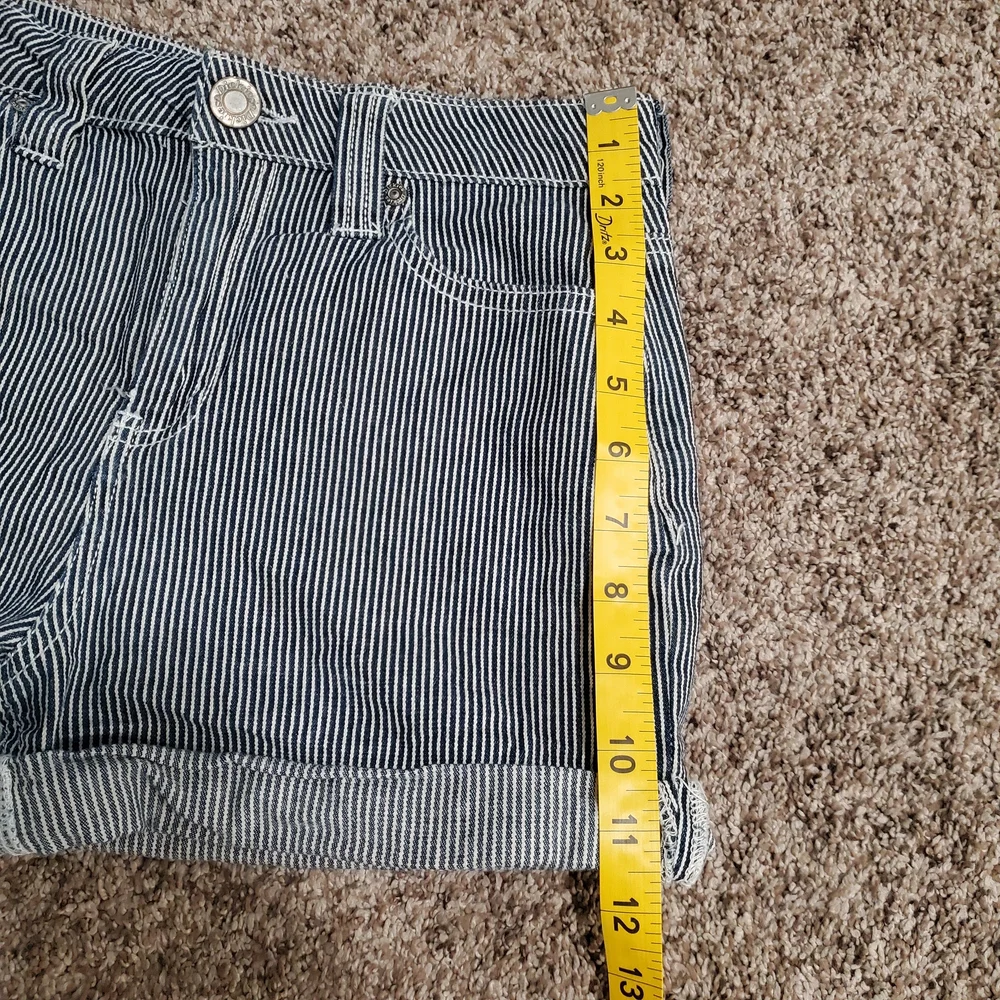 Dickies‎ Blue and White Jean Shorts with Rolled Cuffs - Picture 5 of 5
